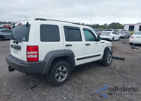 2010 Jeep Liberty Renegade z USA, uszkodzony, nr VIN 1J4PN3GK2AW177408